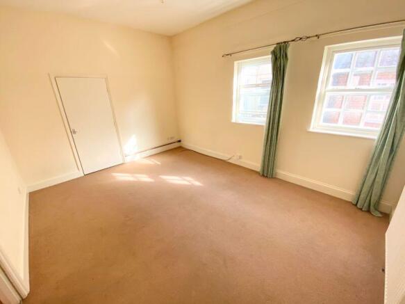 Lounge / Bedroom 