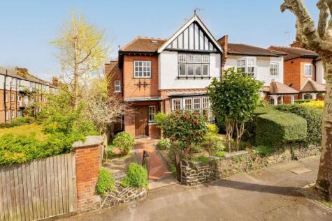Leaside Avenue, London