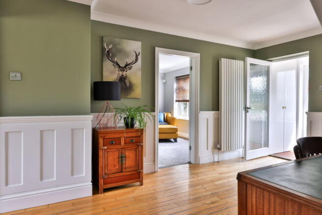 4 bed Detached for sale Image 8
