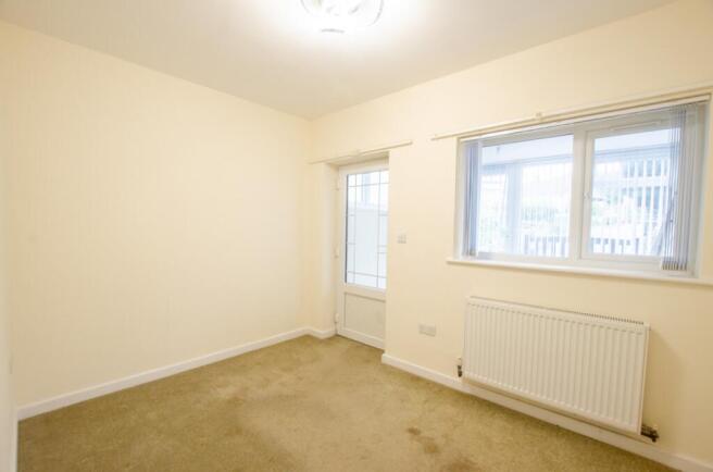 ittle Towan TPS Bodmin 01208 74182-8