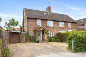 78 Wisteria House, Townfield, Billingshurst RH14 0NA