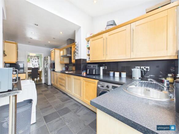 4 bed Semi-Detached for sale Image 7