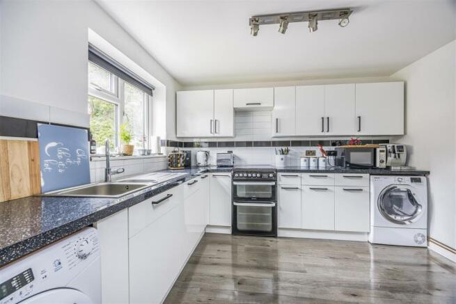 23 Nightingale Close, Rowlands Castle-PorticoMarke