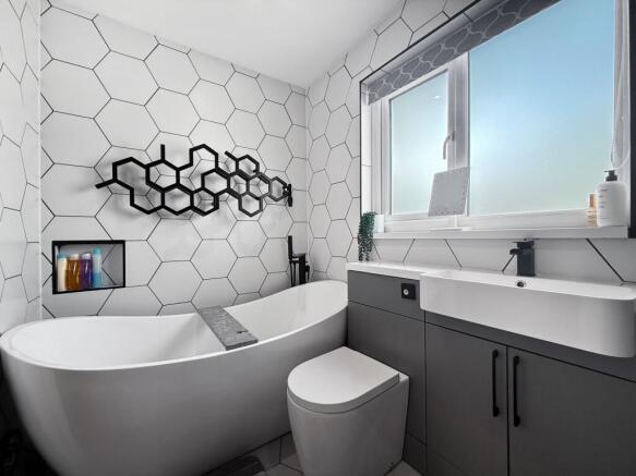 Bath/Shower Room