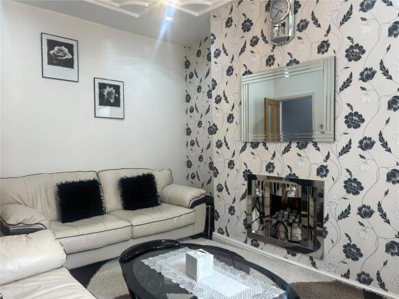 4 bed Terraced for sale Image 8