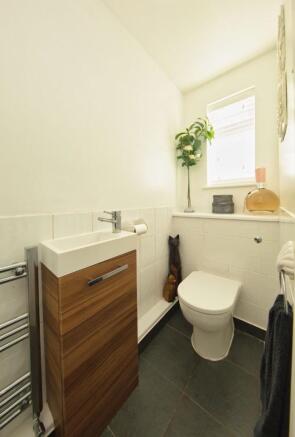 5 Heol St Denys 1020.jpg