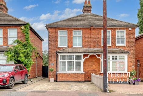 Kimpton Avenue, Brentwood