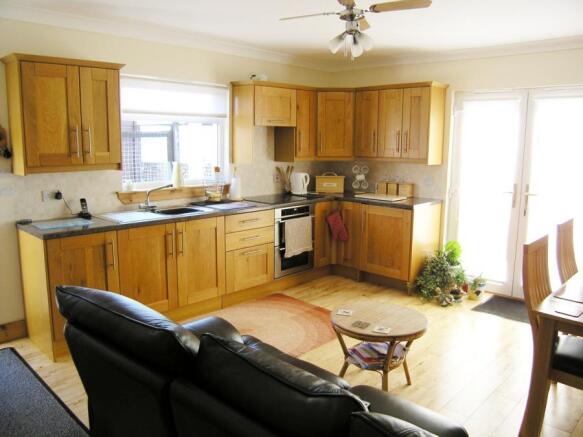 Kitchen (2)