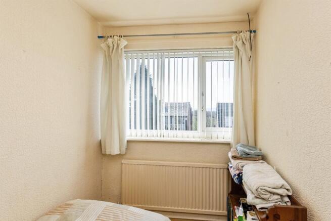 3 bed Semi-Detached for sale Image 9