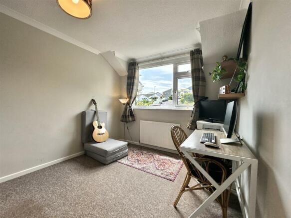 Bedroom 3.jpg