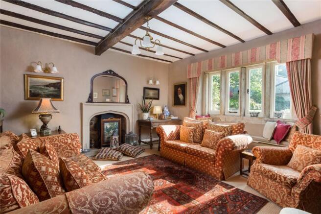 8 bed Detached for sale Image 4