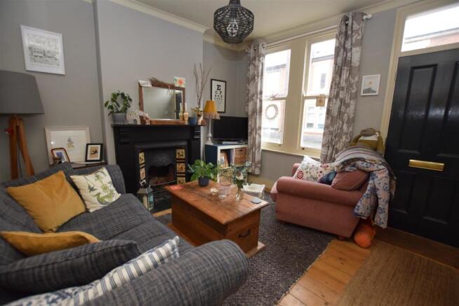 Charming Lounge