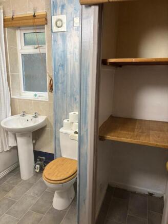 1 bed Flat to rent Image 9