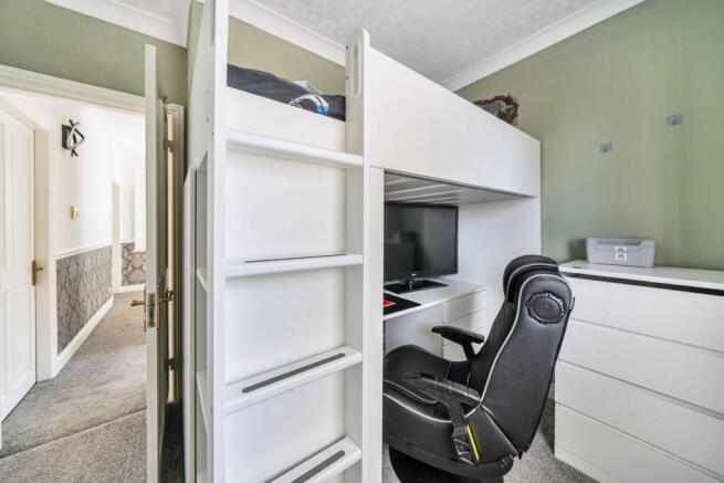 3 bed Semi-Detached for sale Image 12