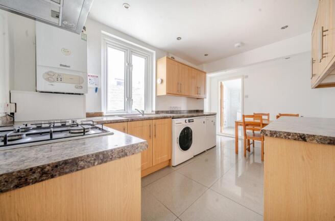 1360868-3-68da78c...