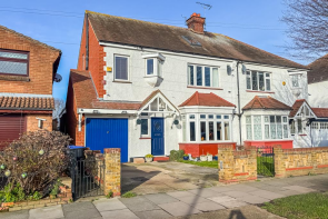 27, Poynings Avenue, Southend-on-sea SS2 4RS