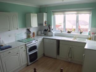 Kitchen / Dining