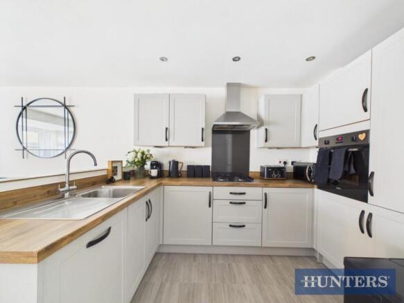 3 bed Semi-Detached for sale Image 5
