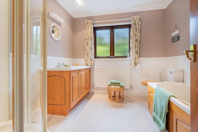 Bathroom, Honeysuckle Hill