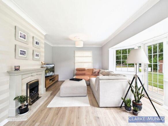 4 bed Detached for sale Image 2