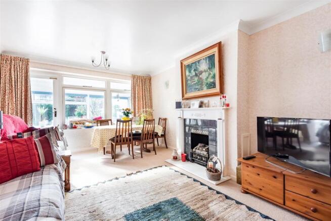 Lounge / Dining Room