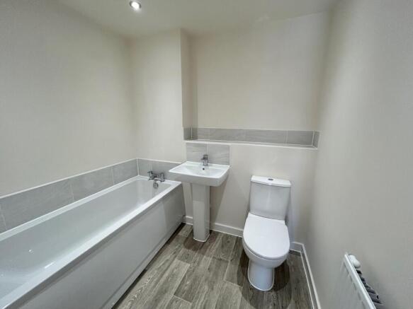 2 bed Flat to rent Image 9