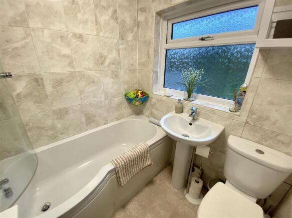 Bathroom.jpeg