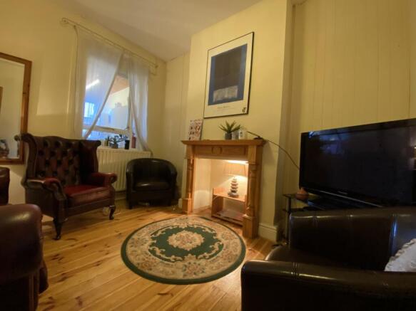 Photo 3
