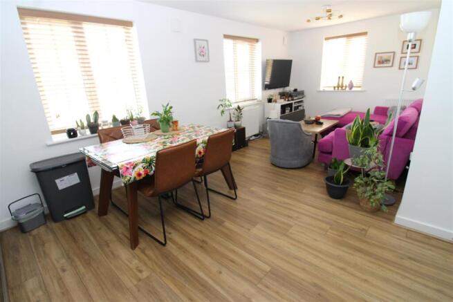 Kitchen Lounge Diner.JPG