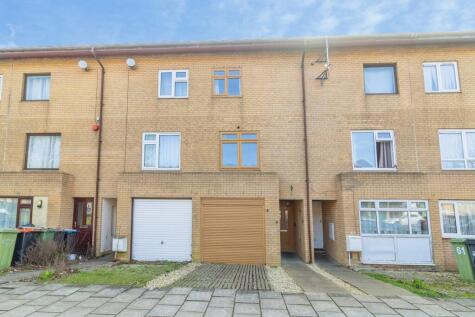 Towan Avenue, Fishermead, Milton Keynes, Buckinghamshire, MK6