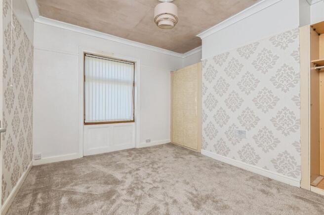 3 bed Terraced for sale Image 9