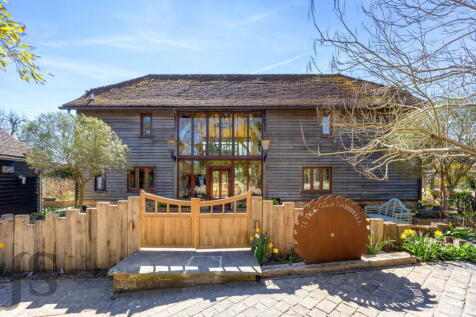 Castle Goring Way, Worthing BN13 3UN