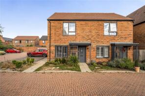 2, Rosa Close, Godalming GU7 2FW