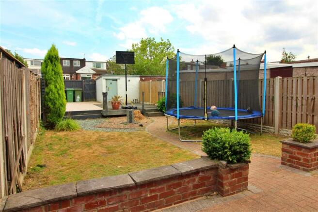 4 bed Semi-Detached for sale Image 12