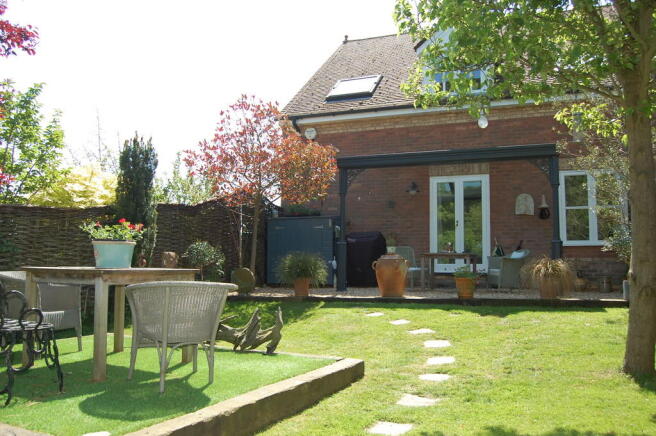 Photo 4