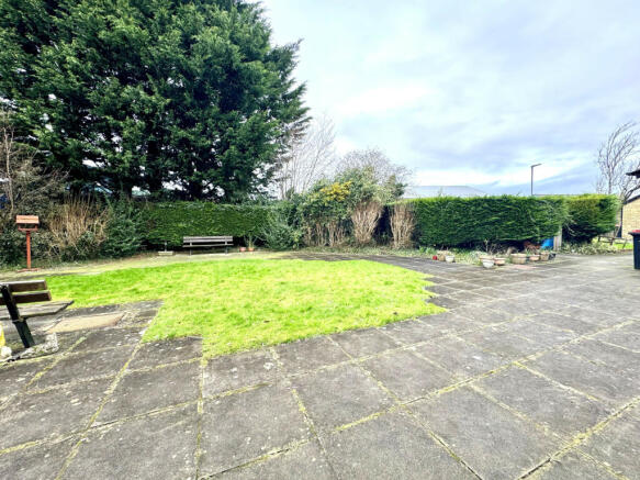 Photo 16