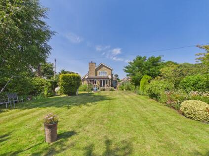 Braeside, Main Street, Sawdon, Scarborough, YO13 9DY