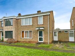 2, Watersfield Gardens, Leamington Spa CV31 1NT