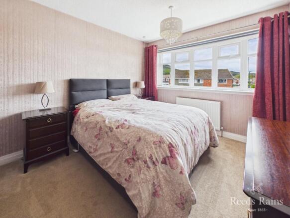 4 bed Detached for sale Image 7
