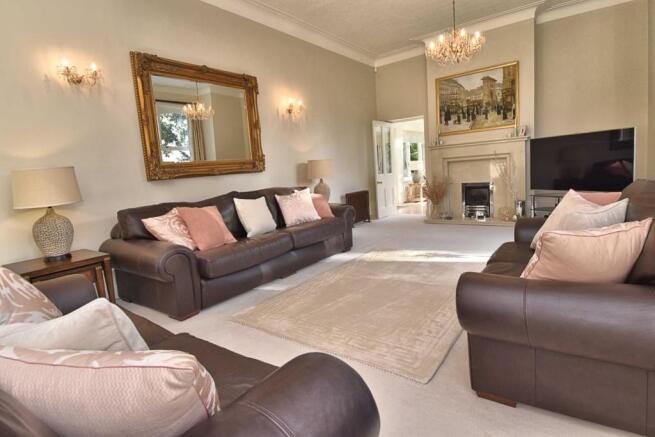 SITTING ROOM