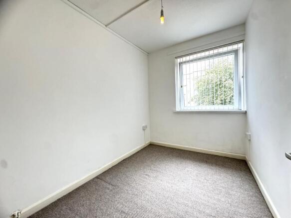 Apartment in Merthyr Tydfil, Town - View 5