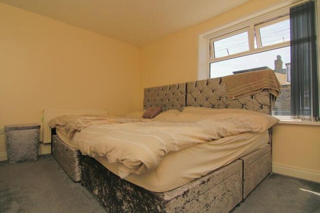 3 bed Terraced for sale Image 10