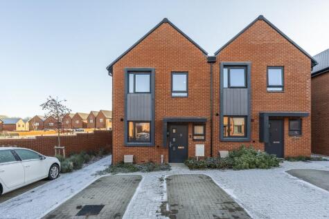 Blackmoor Road, Whiteley, Hampshire, PO15