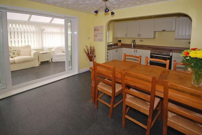 Family Kitchen Diningroom