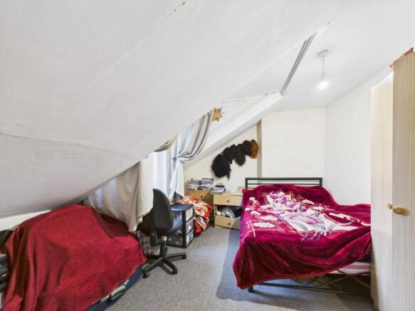6 bed Flat for sale Image 12