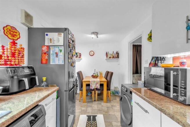 kitchen 1b.jpg