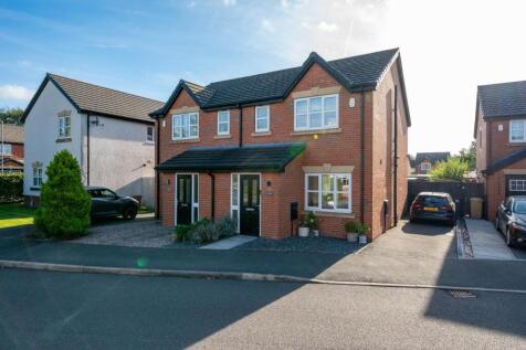 Bluebell Close, Bolton