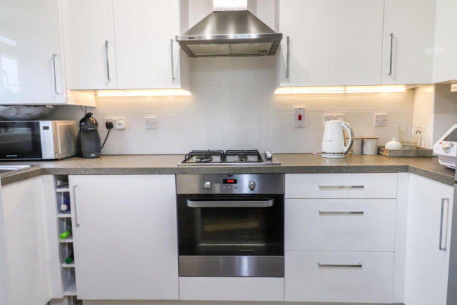 Kitchen1.JPG