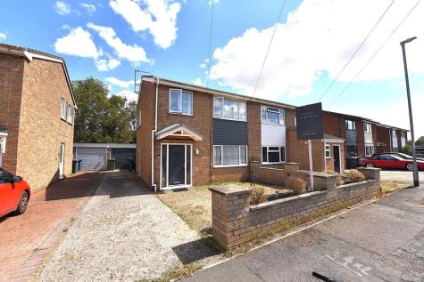 Bishops Road, Eynesbury, PE19