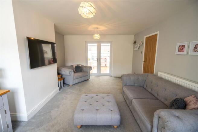 Living Room (2)